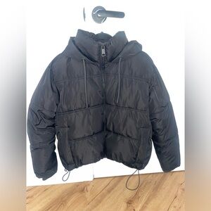 Zara Women’s Puffer Jacket